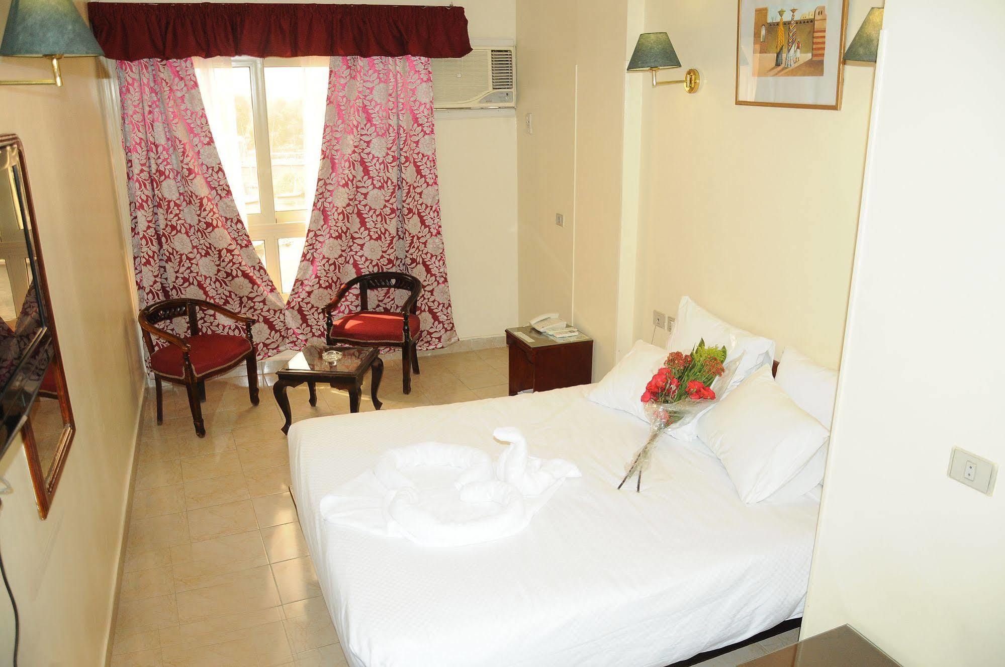 Nile Hotel Asuán Exteriér fotografie